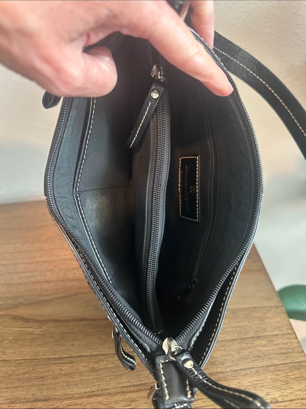 Etienne Aigner Genuine Leather Black Bag w/Contrast Stitching - Picture 6 of 15